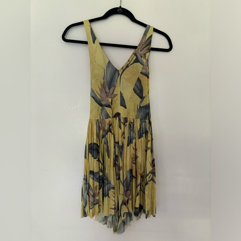 Urban Outfitters Kimchi Blue Printed Halter Romper - Picture 2 of 6